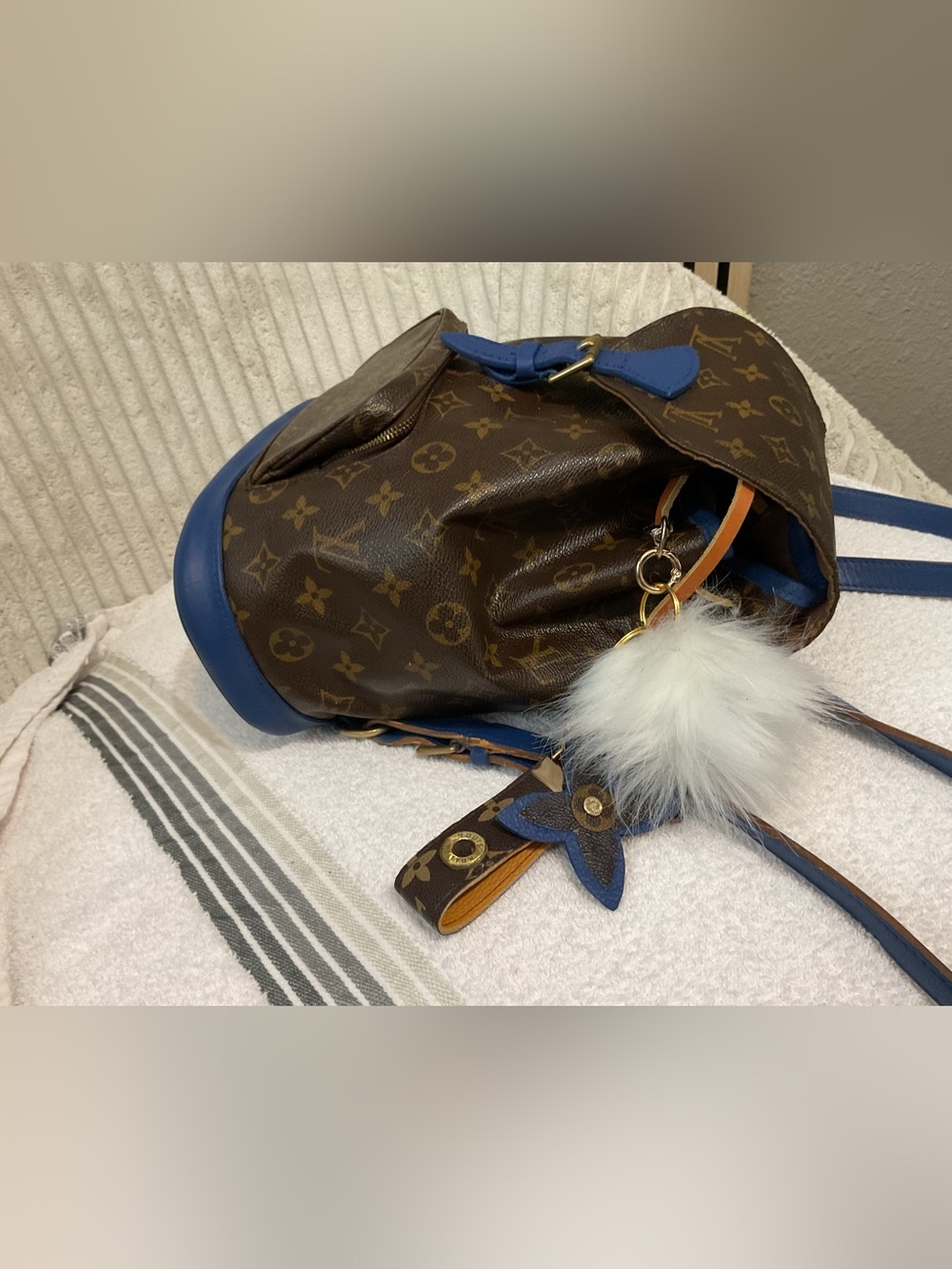 Louis Vuitton bags - Picture 6 of 12